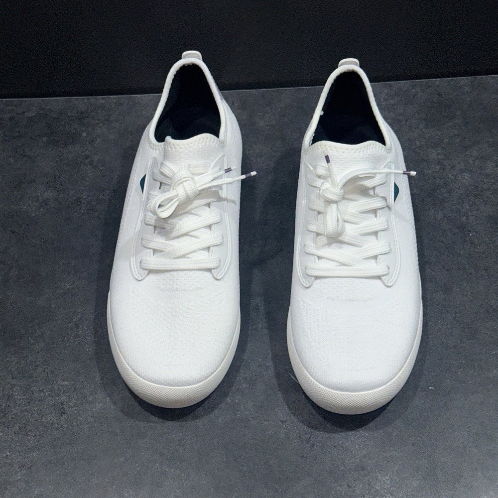 Vessi Weekend Sneaker Womens Size 9 Waterproof Shoes White Lilac Purple Mens 8 - Picture 2 of 12